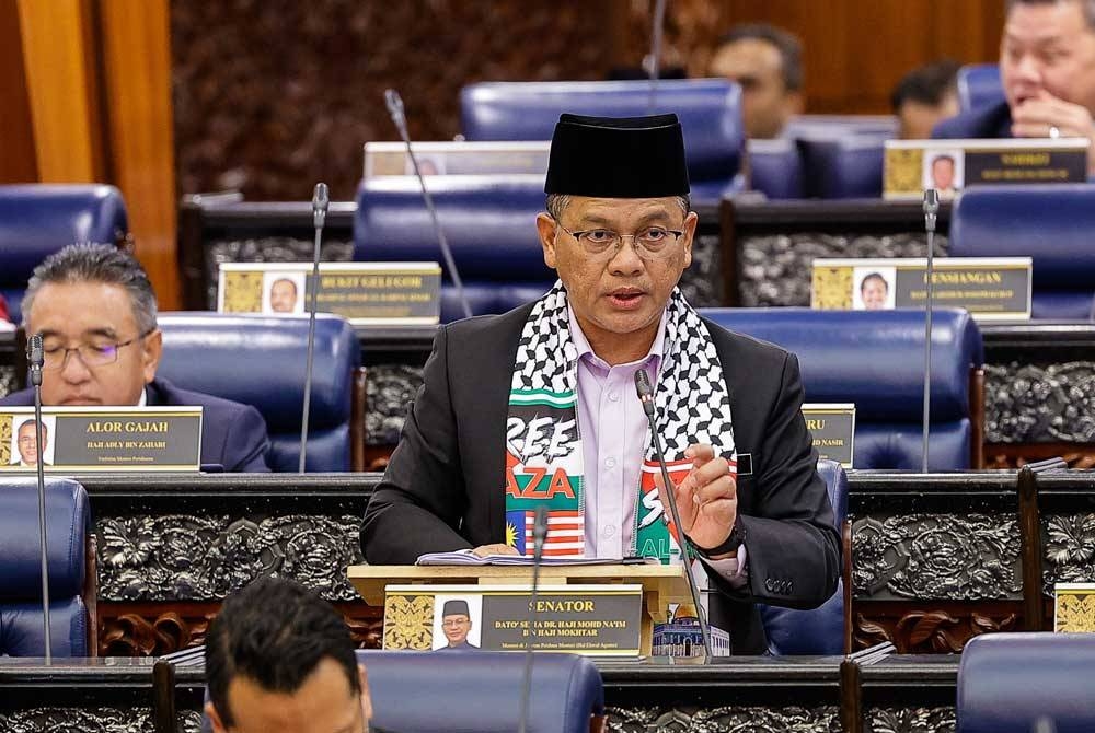 Mohd Na&#039;im ketika menghadiri persidangan Dewan Rakyat di Parlimen hari ini. - Foto Bernama