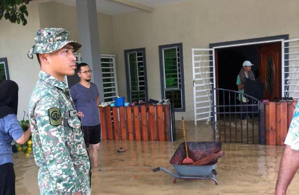 ATM turut menyediakan bantuan bagi program pemulihan dan pembangunan semula kepada orang ramai akibat bencana banjir.