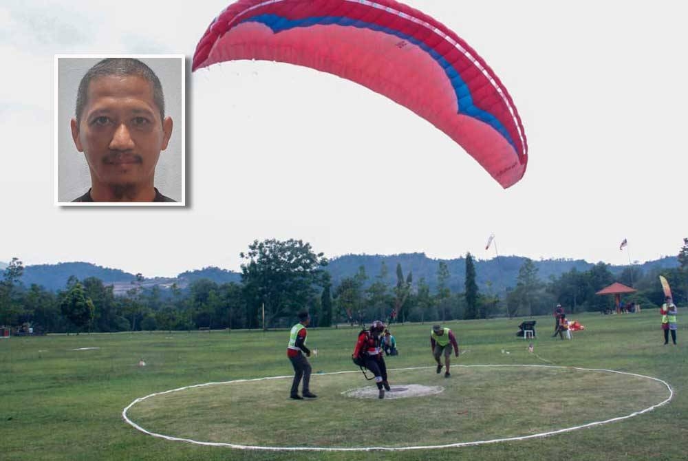 Sekumpulan penggiat sukan paragliding giat berlatih di Taman Tasik Melinium, Kuala Kubu Bharu, Selangor sempena Pesta Paragliding Kuala Kubu Bharu dan Pertandingan Ketepatan Mendarat 2023 bermula Sabtu ini. (Gambar kecil: Nazri)