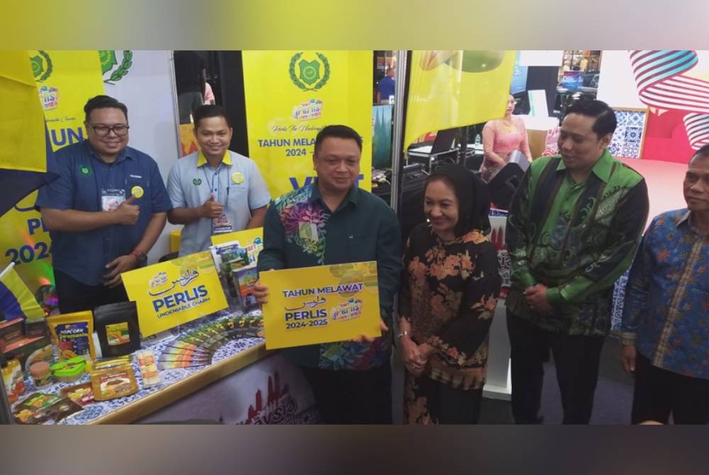 Raja Muda Perlis mencemar duli merasmikan Festival Malaysia 2023. - Foto Astro AWANI