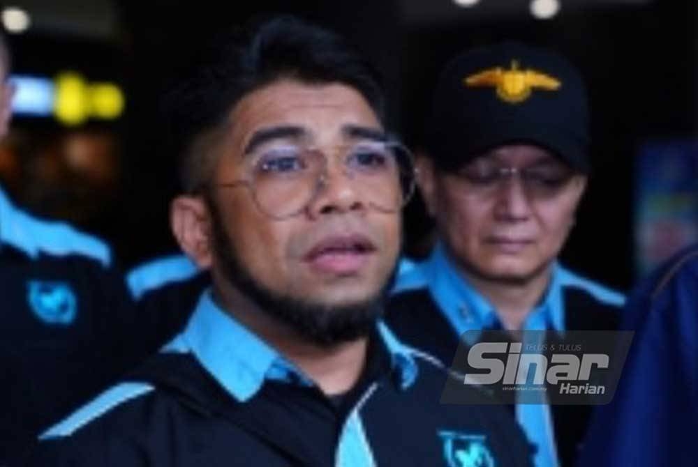 Setiausaha Agung Pertubuhan Kemanusiaan Masyarakat Antarabangsa Malaysia (MHO), Datuk Hishamuddin Hashim (tengah) bercakap dalam sidang media di Menara KPJ pada Selasa. Foto SINAR HARIAN / MOHD HALIM ABDUL WAHID