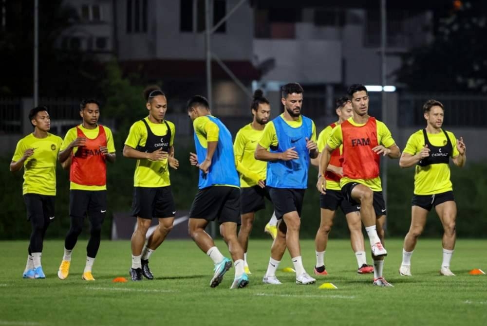 Skuad Harimau Malaya ketika menjalani Sesi Kem Latihan sebagai persediaan menjelang pusingan kelayakan Piala Dunia 2026/Piala Asia 2027 di Wisma FAM Kelana Jaya. - Foto Bernama