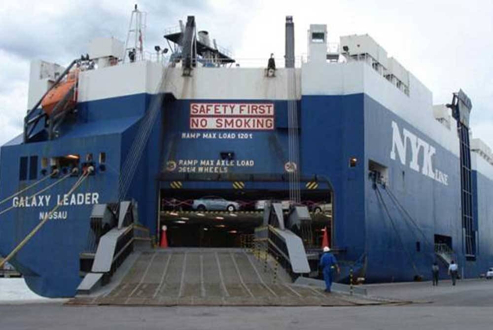 Kapal kargo Galaxy Leader dilihat di pelabuhan di Koper, Slovenia. - Foto: AP