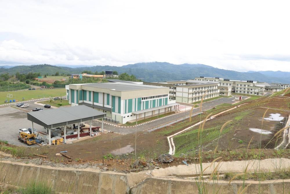 Bangunan MRSM Ranau. - Foto Bernama