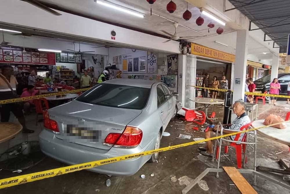 Keadaan di lokasi kejadian pada pagi Jumaat.