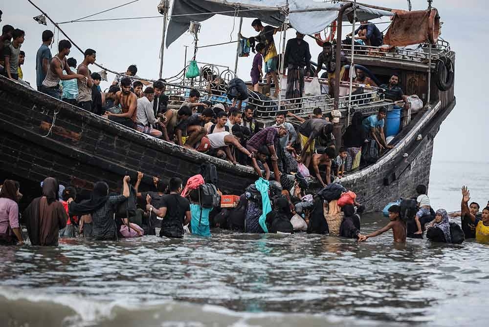 Bot kayu yang padat dengan pelarian dari kem Cox&#039;s Bazar, Bangladesh telah tiba di Aceh baru-baru ini.