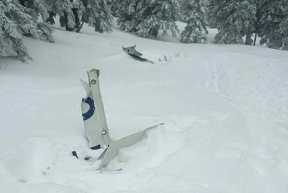 Kesemua empat penumpang sebuah pesawat ringan terbunuh dalam nahas di kawasan pergunungan di utara Austria. - Foto AFP