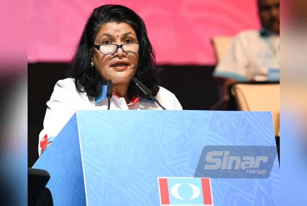 Saraswathy menyampaikan ucapan penggulungan pada Kongres Nasional Tahunan PKR 2023 di PICC, Putrajaya.