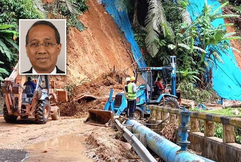 Jalan Kuala Lumpur- Bentong (lama) ditutup semua kenderaan bagi kerja pembersihan. - Foto: FB Fakhruddin Ariff (Gambar kecil: MOHAMMAD FAKHRUDDIN)