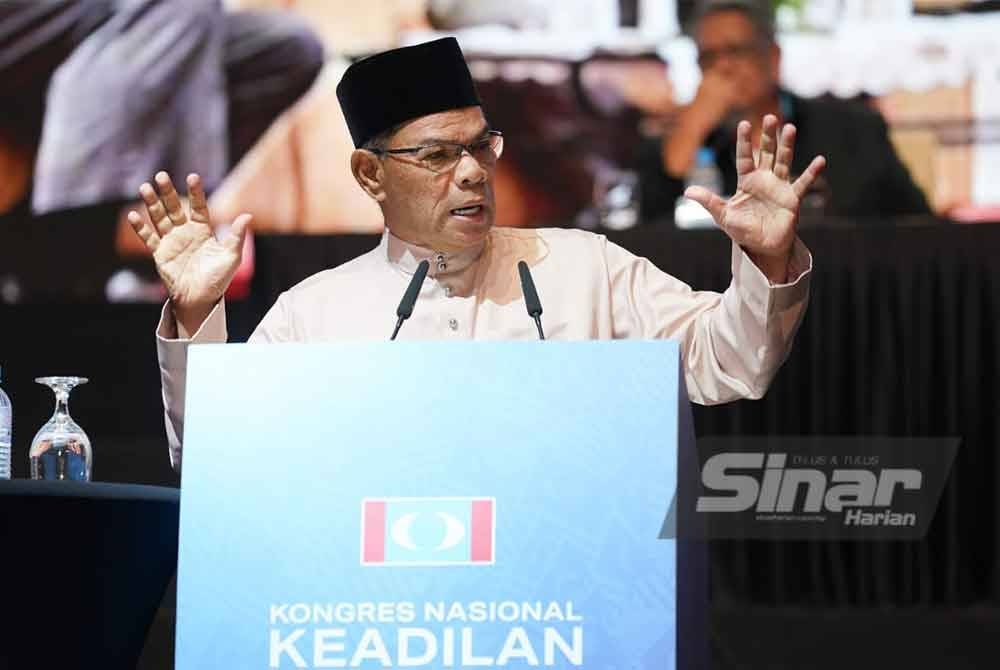 Saifuddin menyampaikan ucapan penggulungan pada Kongres Nasional Tahunan PKR 2023 di PICC, Putrajaya pada petang Ahad.