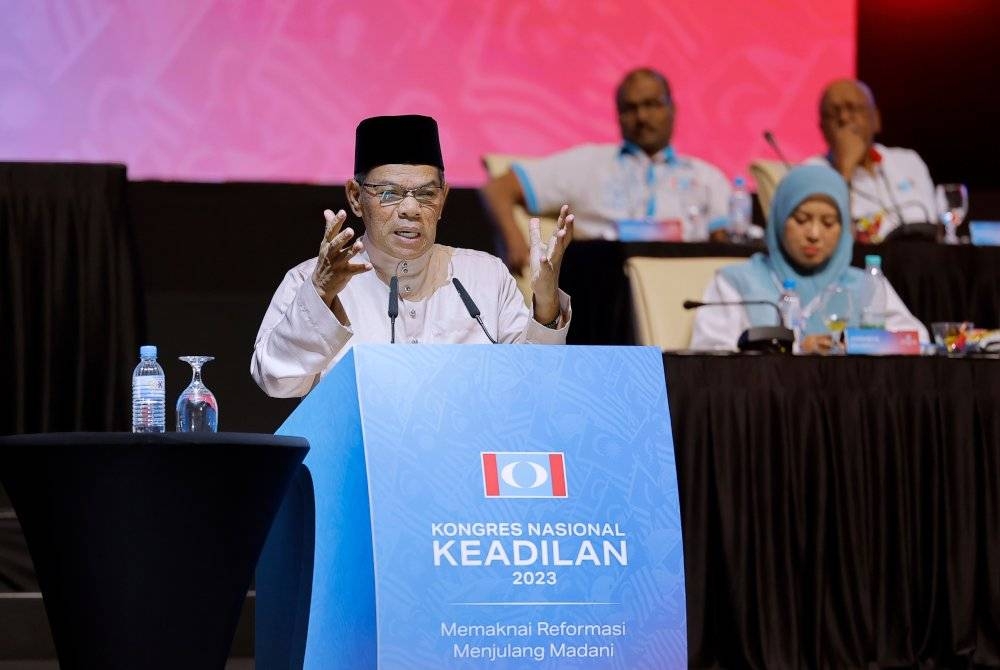 Saifuddin menyampaikan ucapan penggulungan pada Kongres Nasional PKR 2023 di PICC. - Foto Bernama