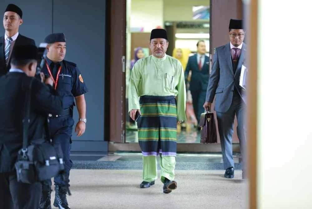 Tanggal 30 November genaplah 100 hari pentadbiran Kelantan di bawah pimpinan Mohd Nassuruddin yang menggalas tugas sebagai Menteri Besar ke-19.