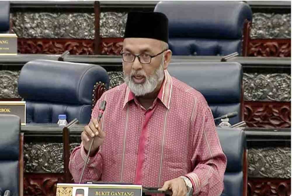 Ahli Parlimen pembangkang dari Bersatu, Datuk Syed Abu Hussin Hafiz Syed Abdul Fasal.