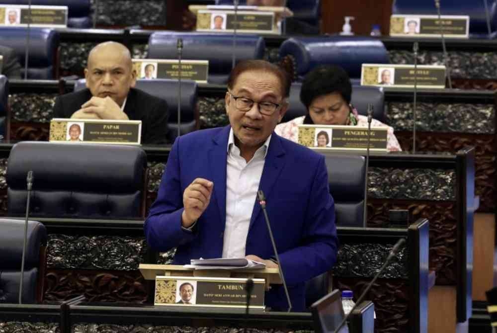 Perdana Menteri yang juga Menteri Kewangan Datuk Seri Anwar Ibrahim ketika sesi Waktu Pertanyaan-Pertanyaan Menteri pada persidangan Dewan Rakyat di Bangunan Parlimen pada Selasa. - Foto Bernama