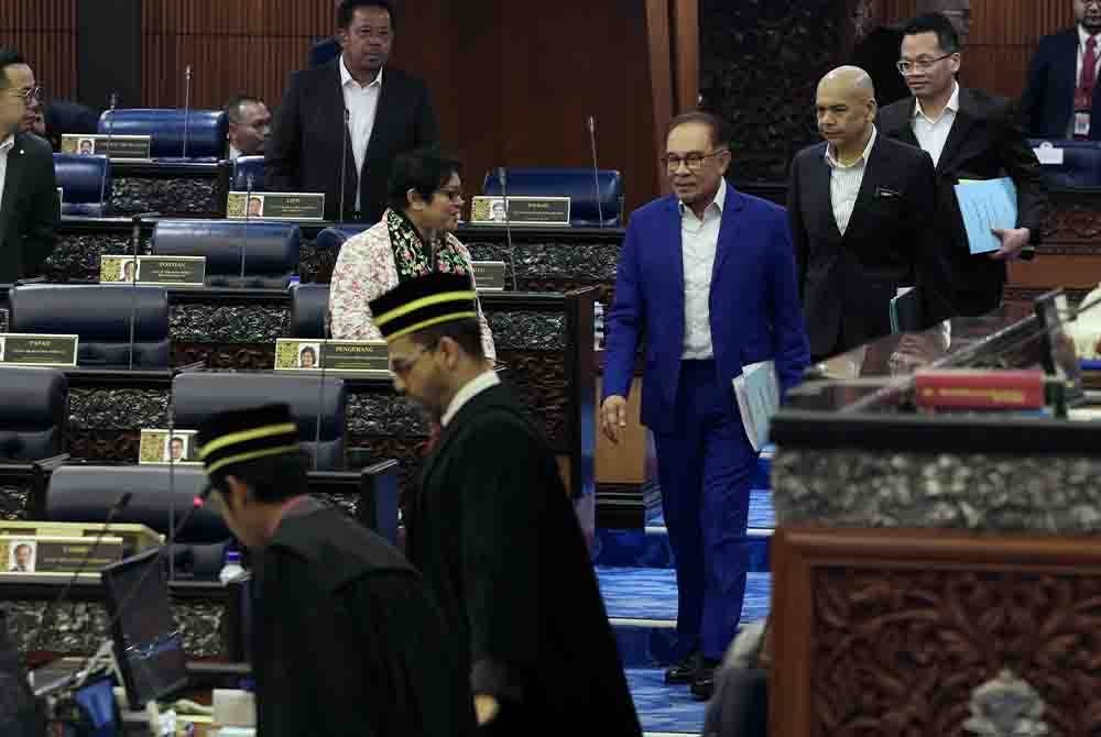 Perdana Menteri yang juga Menteri Kewangan Datuk Seri Anwar Ibrahim ketika menghadiri persidangan Dewan Rakyat di Bangunan Parlimen pada Selasa. - Foto Bernama.