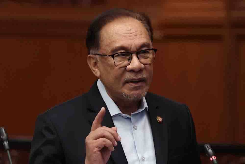 Anwar ketika menghadiri Sidang Dewan Negara di Bangunan Parlimen pada Rabu - Foto: Bernama