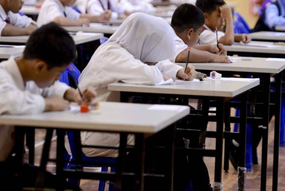 Untuk membina kepercayaan ibu bapa dan masyarakat terhadap sistem pendidikan tentunya memerlukan masa. - Gambar hiasan