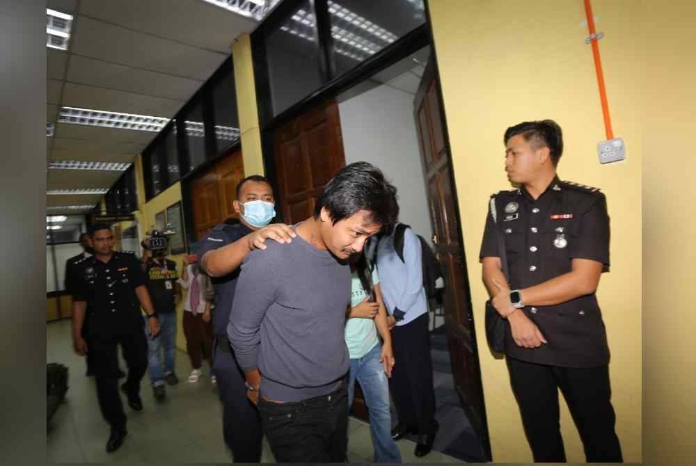 Tertuduh dipercayai ahli Geng Bulat tidak mengaku bersalah di Mahkamah Sesyen Teluk Intan pada Khamis atas cubaan membunuh seorang anggota polis, Oktober lalu.