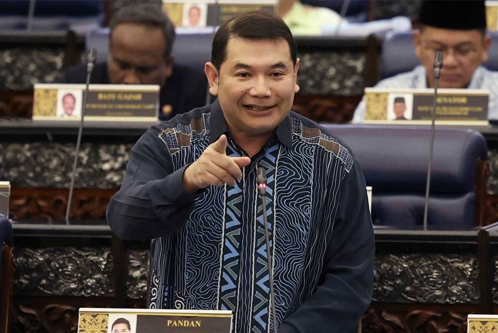 Rafizi ketika Persidangan Dewan Rakyat di Bangunan Parlimen hari ini. - Foto Bernama