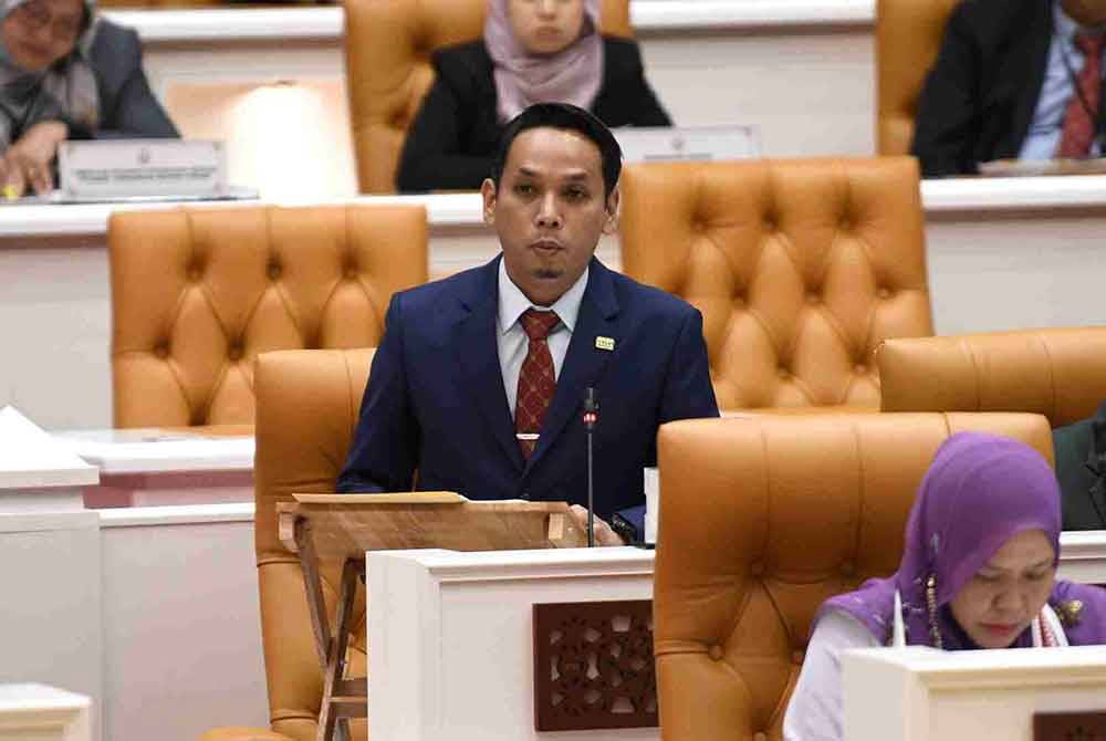 Mohd Azlan ketika menjawab soalan lisan sempena Sidang DUN Perak pada Isnin.