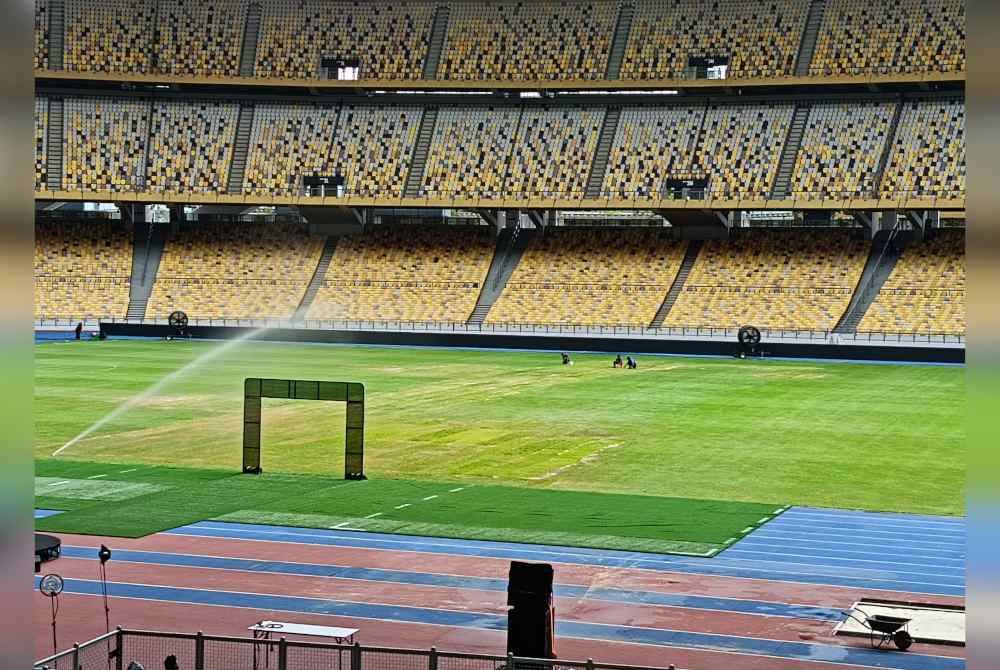 Keadaan padang Stadium Nasional Bukit Jalil pada Khamis.