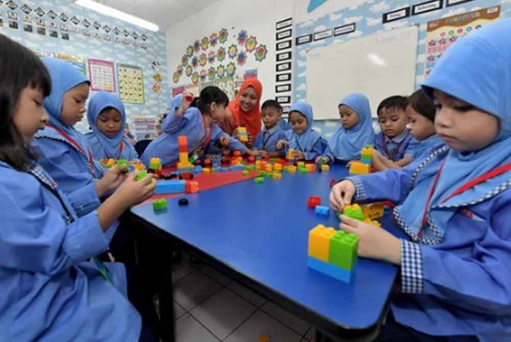 Kemas tambah kelas pendidikan awal kanak-kanak di 53 premis pembelajaran sedia ada bermula Mac tahun depan. - Foto Bernama