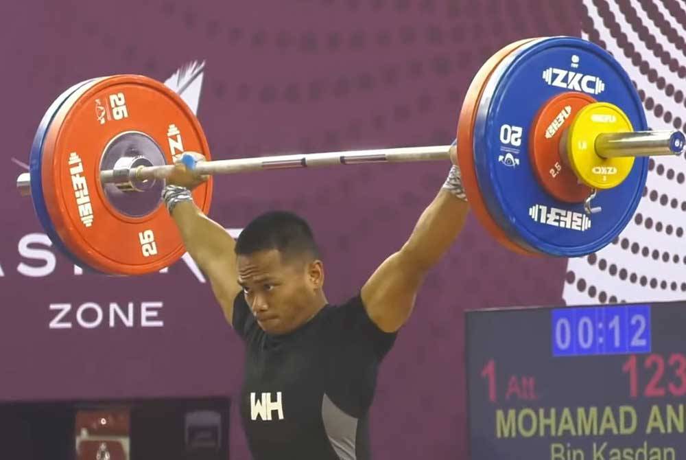 Aniq sifatkan kejayaannya raih dua pingat pada Kejohanan Angkat Berat Antarabangsa di Doha sebagai dos penggalak buru slot Sukan Olimpik Paris 2024. - Foto Agensi