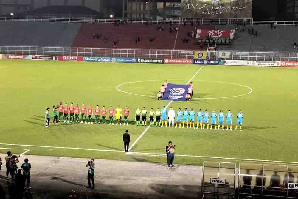 Stadium Sultan Muhammad Ke-IV bakal memerima kerusi baharu yang akan ditukar secara berperingkat.