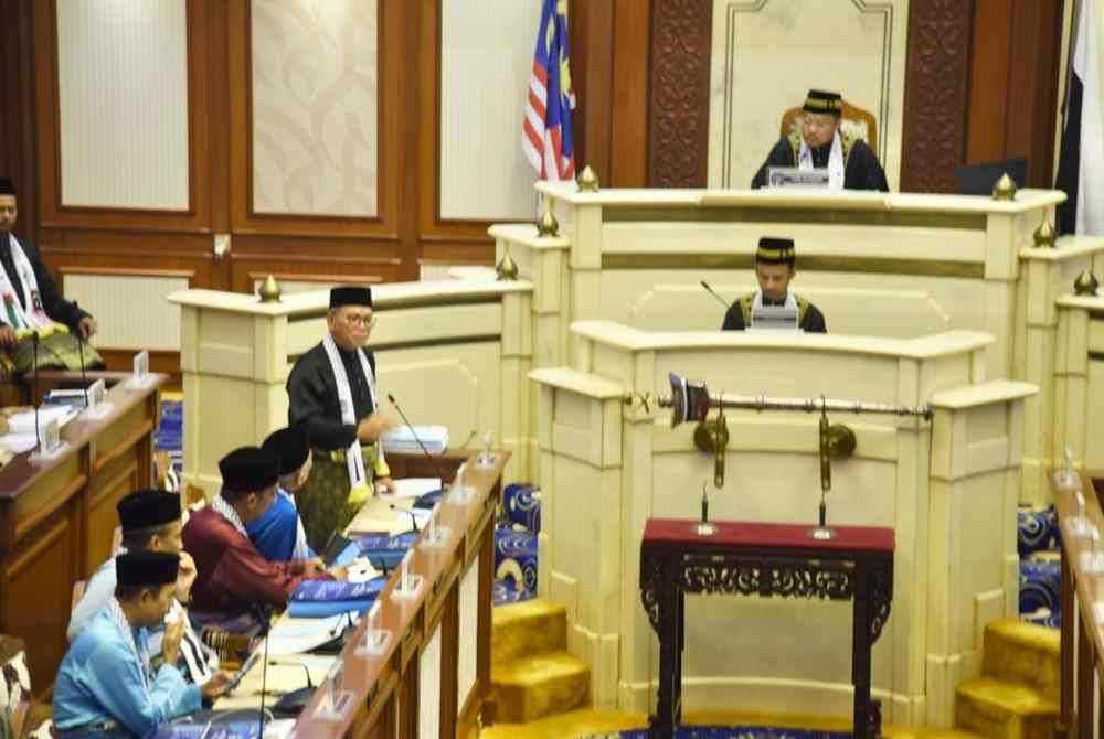 Wan Rosdy pada sesi ucapan penggulungan Belanjawan Pahang 2024 pada Mesyuarat Ketiga Penggal Kedua Dewan Undangan Negeri Pahang Ke-15 di Wisma Sri Pahang, di sini pada Jumaat.