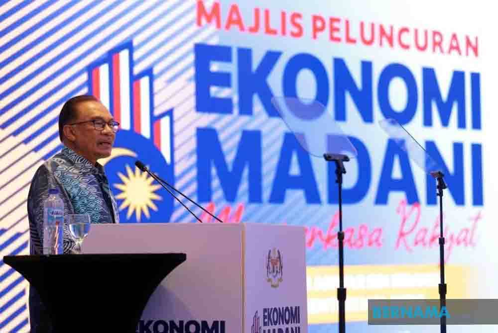 Anwar ketika majlis peluncuran Ekonomi Madani pada 27 Julai lalu.