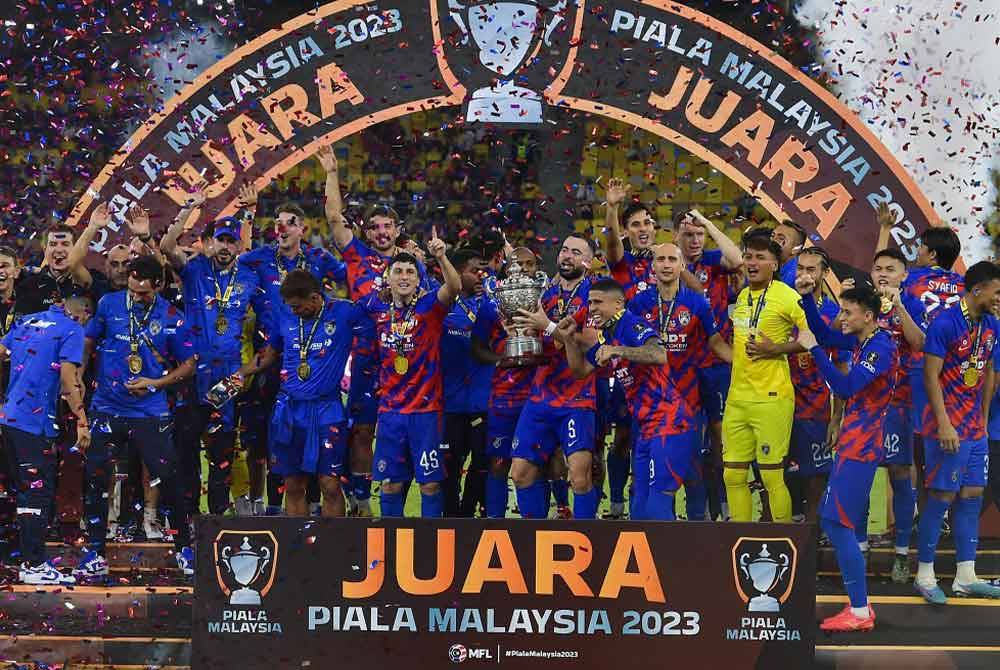 Pemain JDT meraikan kemenangan selepas perlawanan akhir Piala Malaysia 2023 di antara JDT dan TFC di Stadium Nasional Bukit Jalil hari ini. - Foto: Bernama
Keputusan penuh perlawanan JDT 3-1 TFC.
--fotoBERNAMA (2023) HAK CIPTA TERPELIHARA