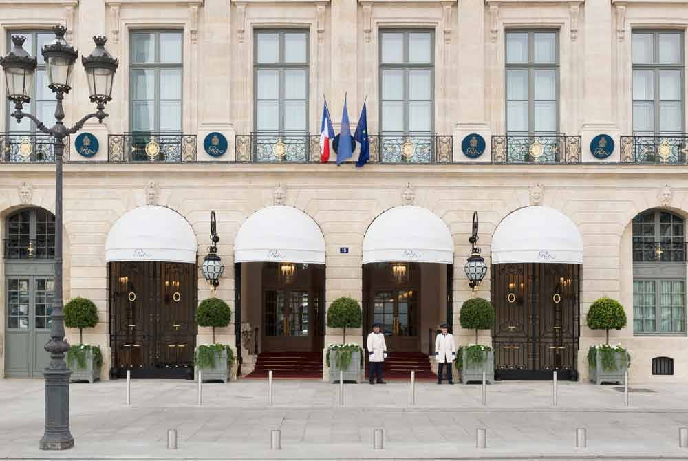 Hotel The Ritz Paris di mana usahawan wanita dari Malaysia itu menginap. - Agensi