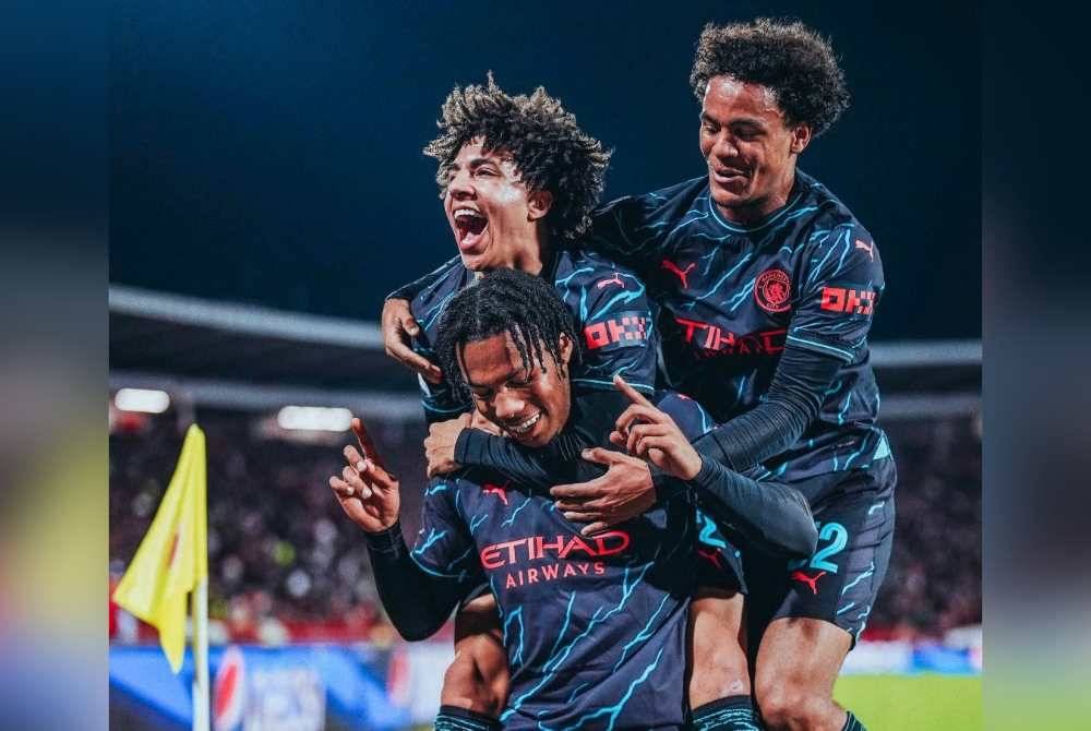 Hamilton antara pencetak gol City ketika berdepan Red Star.