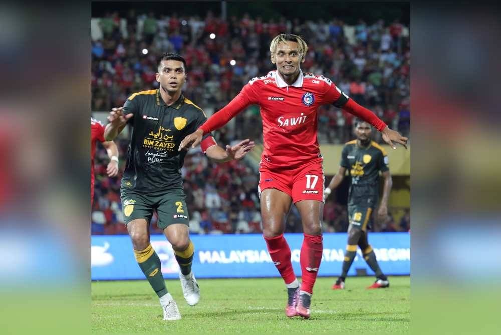 Amri Yahyah melakukan penampilan terakhir bersama Sabah ketika menentang Kedah dalam saingan Liga Super di Stadium Likas.