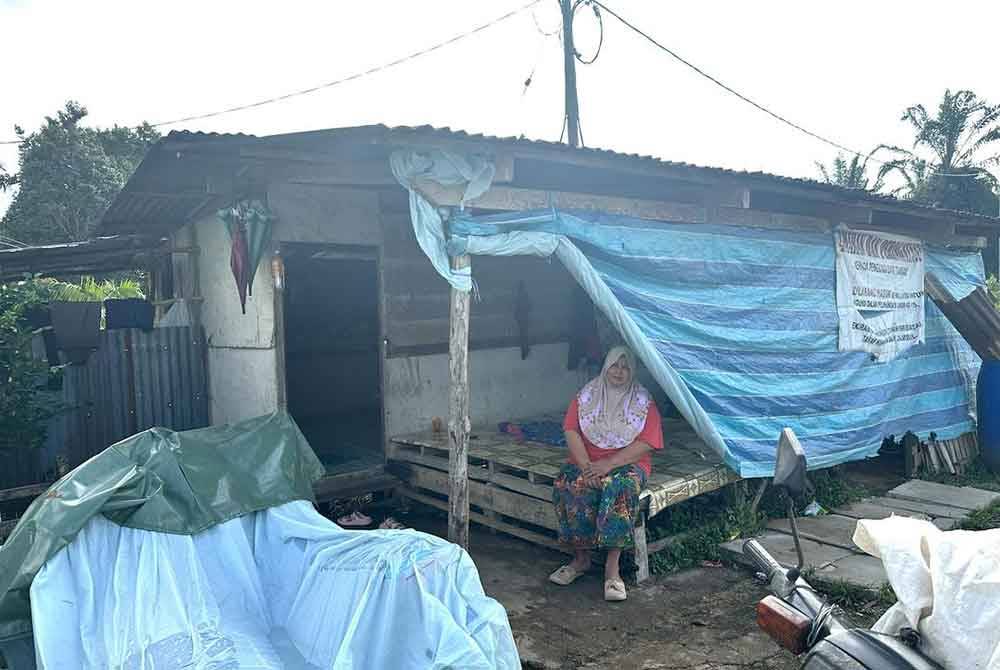 Pondok yang digunakan Rosilawati sekeluarga sebagai ‘PPS’ ketika banjir.