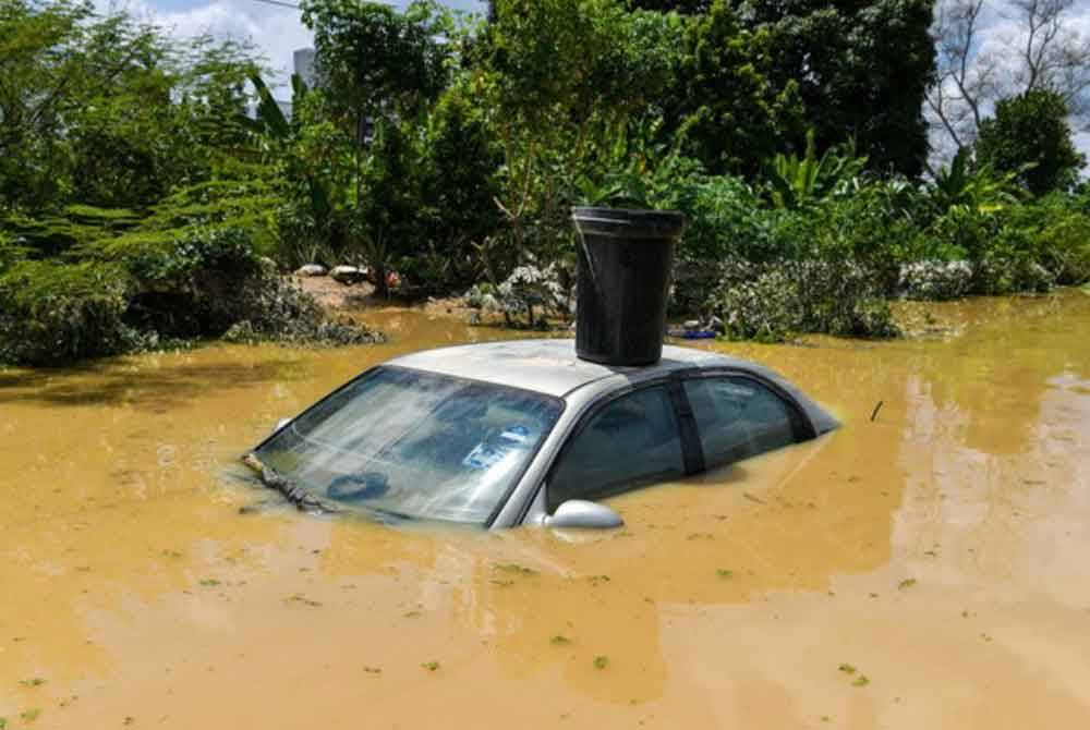 Disebabkan Malaysia kerap terdedah dengan pelbagai bencana alam, jadi eloklah ambil langkah berjaga-jaga kerana kejadian seperti banjir yang sering berlaku tidak boleh dikawal.