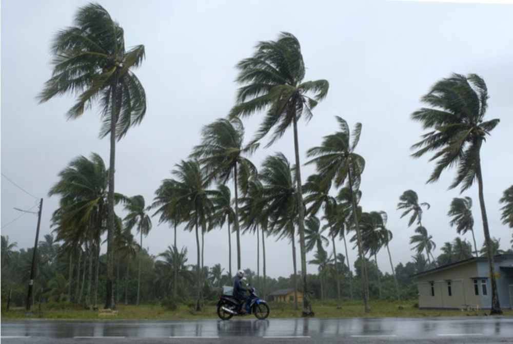 Luruan monsun dijangka berlaku sehingga Isnin ini, yang berpotensi membawa hujan berterusan di timur Semenanjung. - Foto Bernama