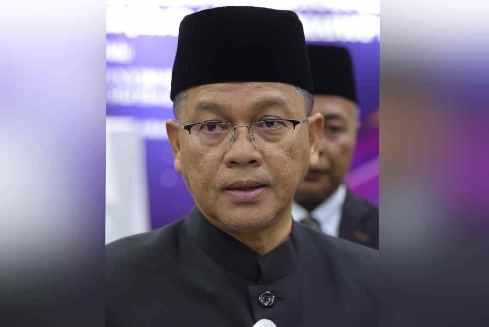 Datuk Dr Mohd Naim Mokhtar