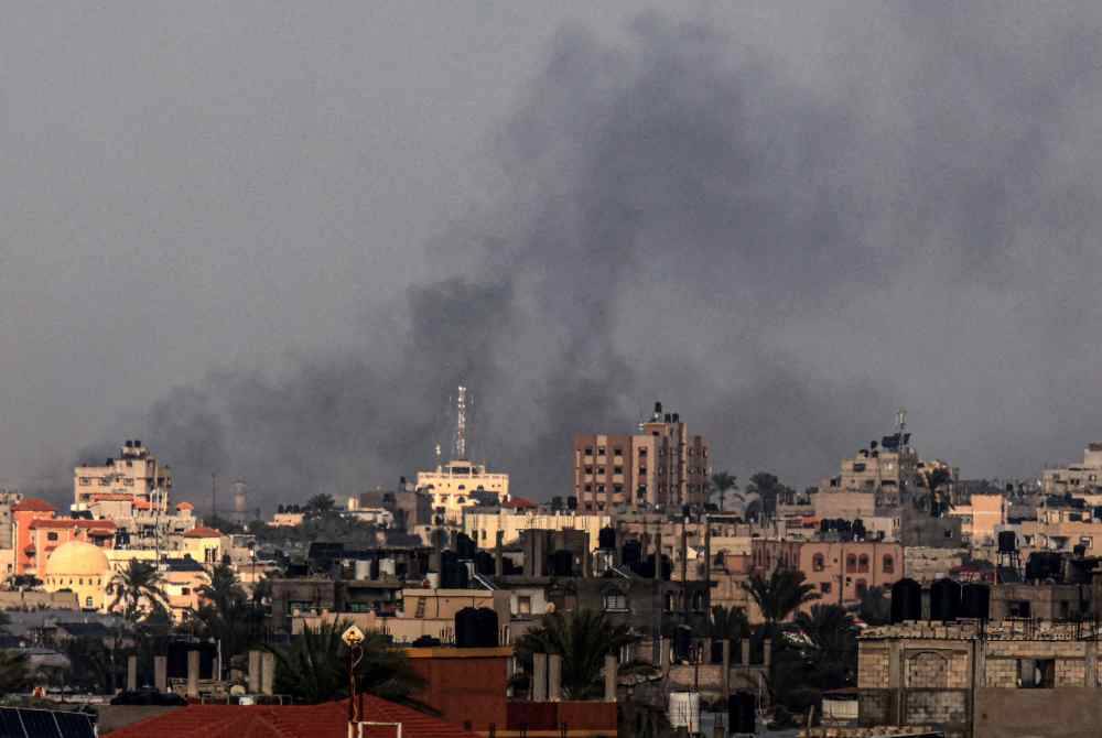 Mapim menzahirkan kekesalan bahawa Israel meningkatkan serangan ke atas Gaza walaupun UNSC telah menerima pakai resolusi Jeda Kemanusiaan di Gaza. - Foto AFP