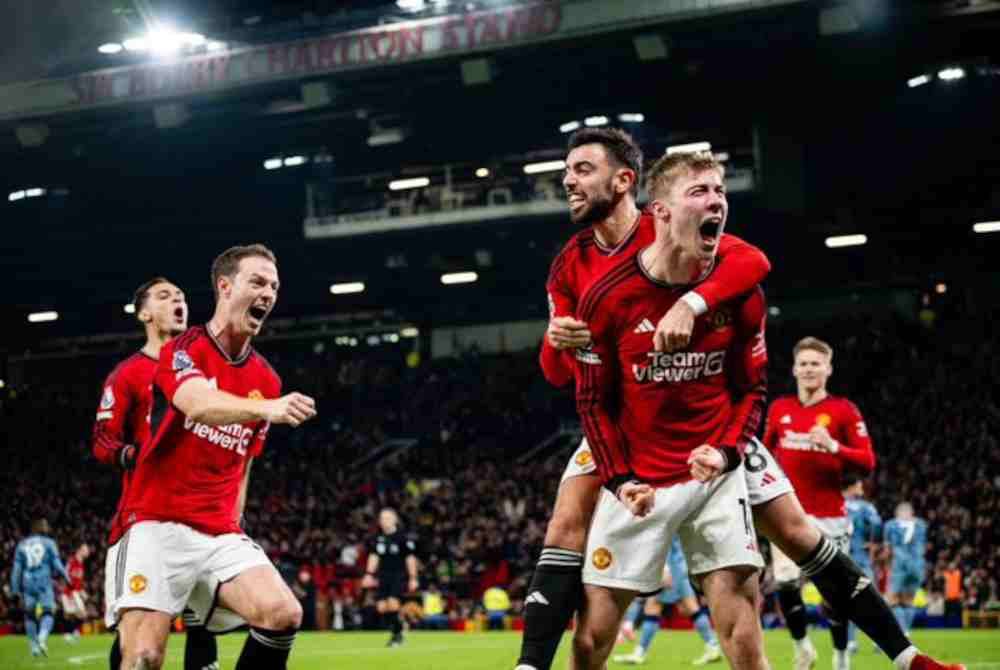 Hojlund akhirnya meledak gol liga bersama United ketika melayan kunjungan Villa di Stadium Old Trafford. - Foto Agensi