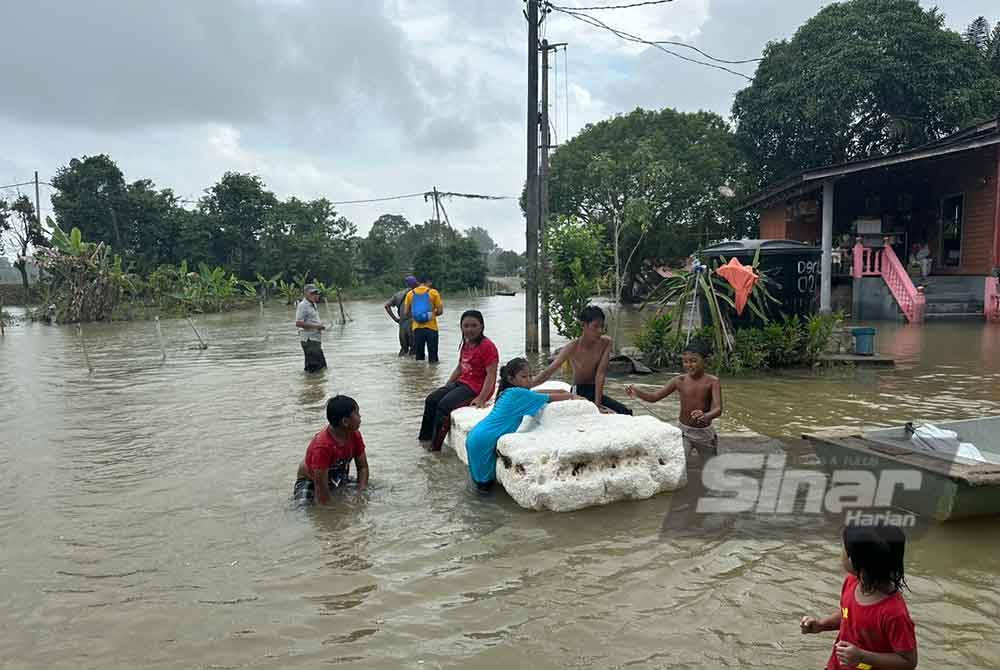 MySinar Agih RM40,000 Bantu Ringankan Beban Mangsa Banjir - Sinar Harian