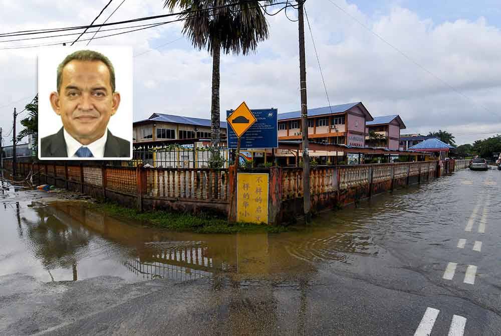 Jabatan Pendidikan Negeri (JPN) Kelantan merekodkan kerugian sebanyak RM328,700 sepanjang tiga gelombang banjir melanda negeri ini. - Gambar hiasan (Gambar kecil: Mohd Zamri)