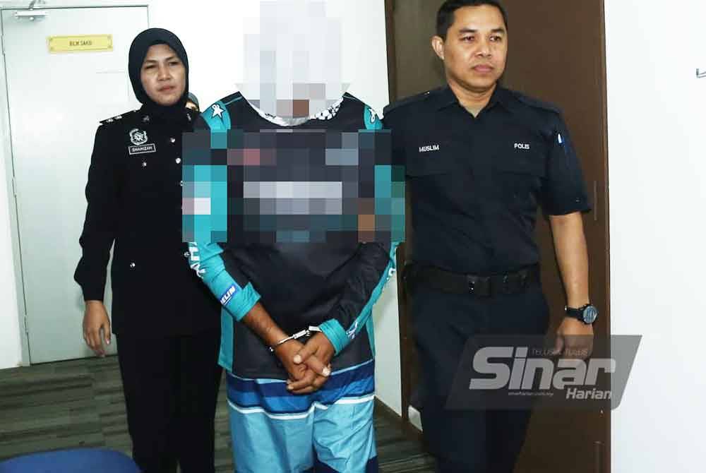 Pemandu lori didakwa melakukan amang seksual terhadap anak kandungnya di Mahkamah Sesyen Ipoh pada Selasa.