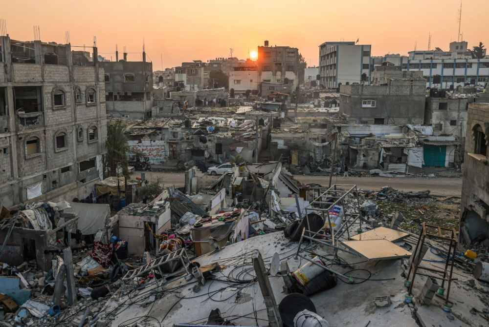 Sekurang-kurangnya 21,978 rakyat Palestin kebanyakannya wanita dan kanak-kanak terbunuh sejak Israel menyerang Semenanjung Gaza 7 Oktober lalu. Foto AFP