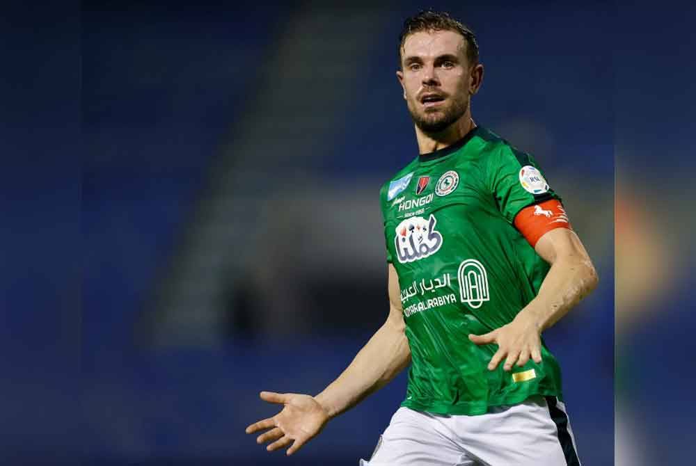 Henderson menerima gaji lumayan £700,000 (RM4.07 juta) seminggu di Al-Ettifaq. Foto Agensi