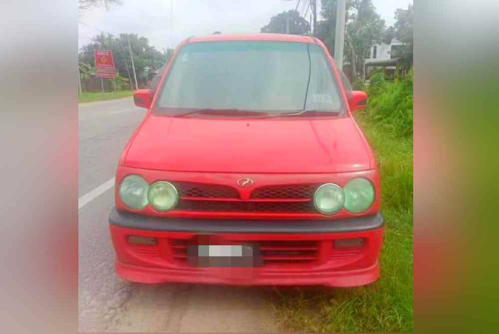 Tindakan seorang penyeludup mengubah suai tangki minyak Perodua Kenari untuk mengisi petrol berjaya dikesan penguat kuasa KPDN Kelantan pada Ahad.