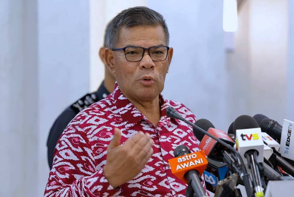 Saifuddin pada sidang media khas di Kementerian Dalam Negeri hari ini. Foto Bernama