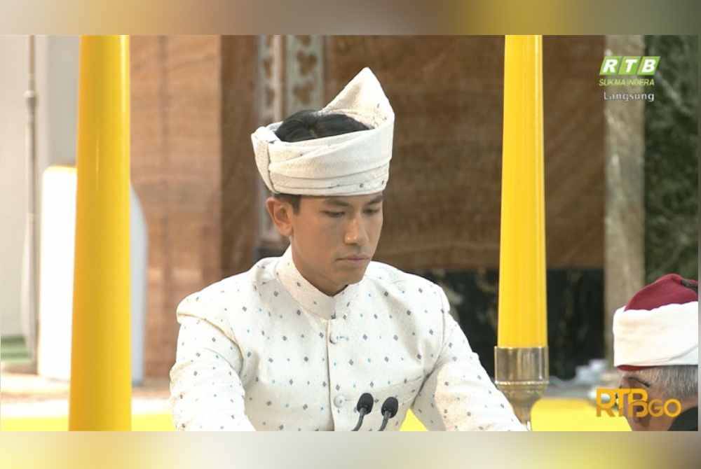 Pengiran Muda Abdul Mateen Bolkiah dan pasangannya, Yang Mulia Dayang Anisha Rosnah, selamat diijabkabulkan dengan sekali lafaz. Foto kredit: Tangkap layar RTGBo