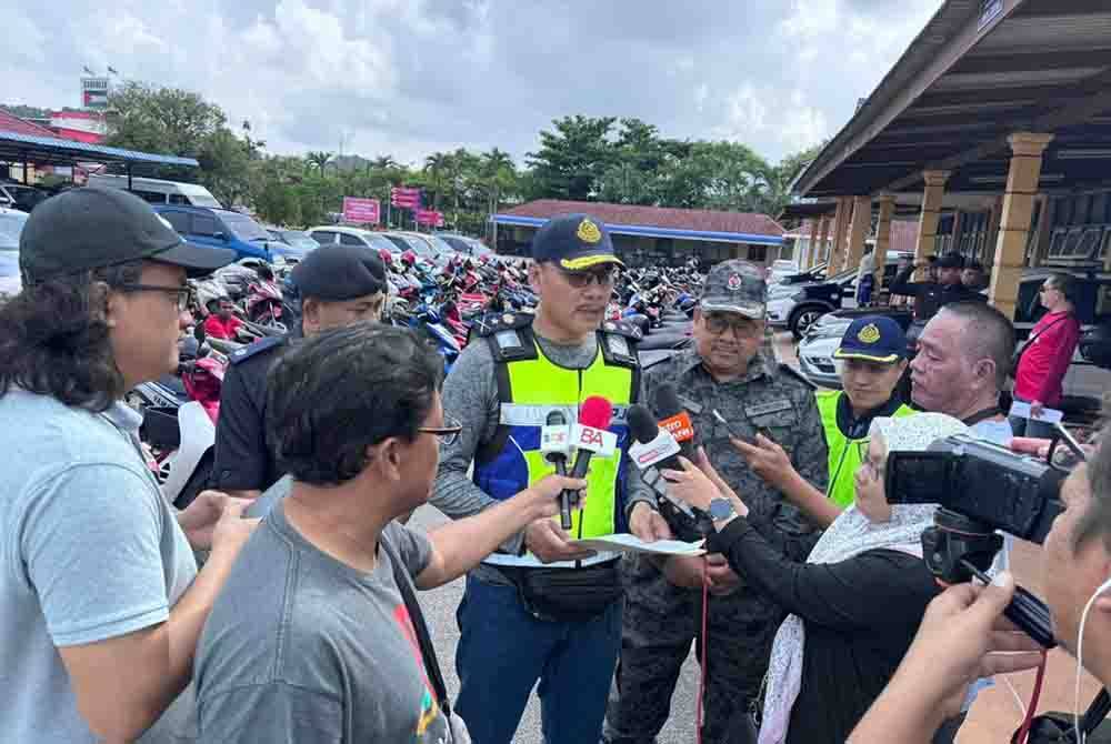 Zulkarnain pada sidang media Ops Pewa di sini pada Sabtu. Foto Facebook JPJ Terengganu