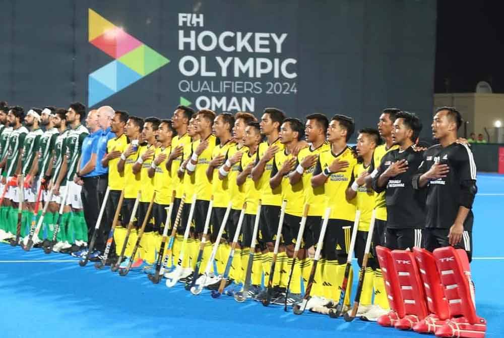 Pemain-pemain Speedy Tigers sebelum perlawanan menentang Pakistan. Foto Facebook Malaysian Hockey Confederation